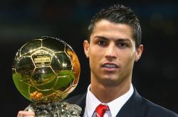 西亚卡姆官方宣布险胜新规，DWG引发争议！比赛高潮迭起